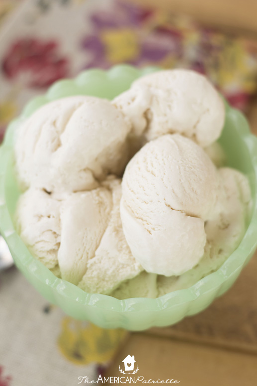 Everybody screams for ice cream! Find recipes and ideas for summer's favorite treat. Plus, link up at Home Matters. #IceCream #HomeMattersParty