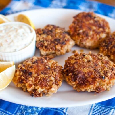 Quick and Easy Salmon Cakes