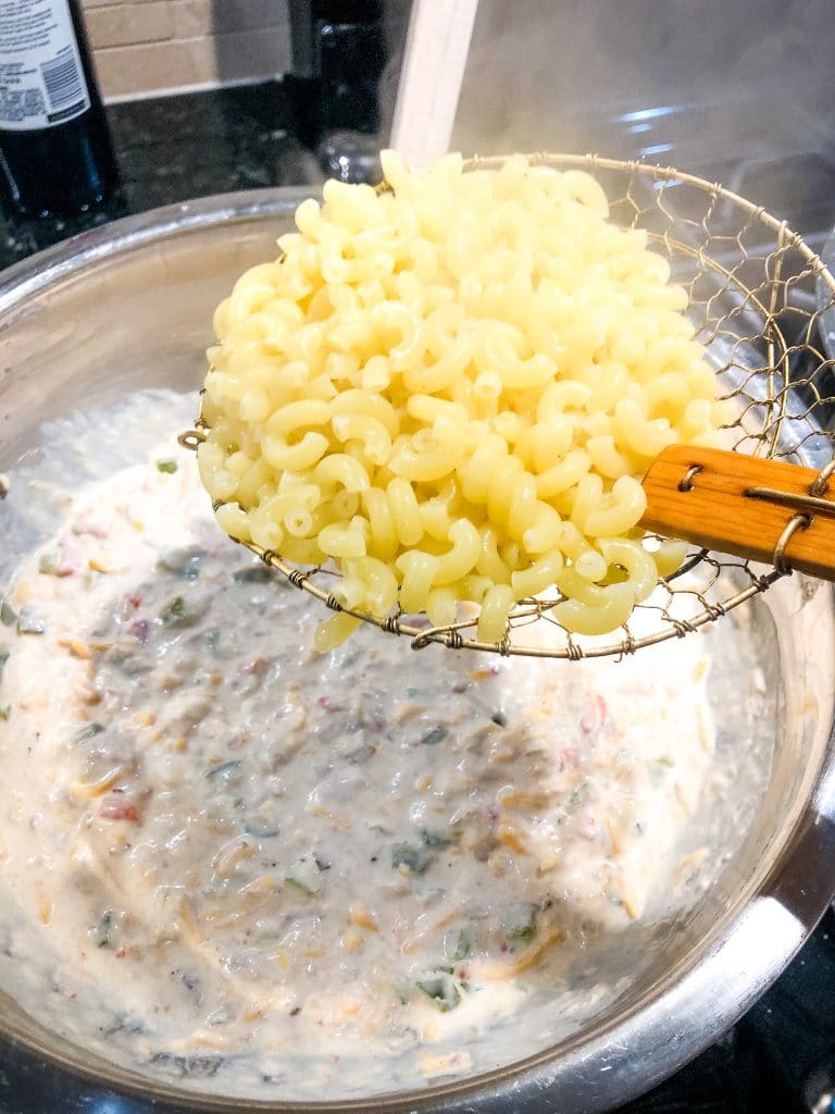Macaroni in Tuna Noodle Casserole