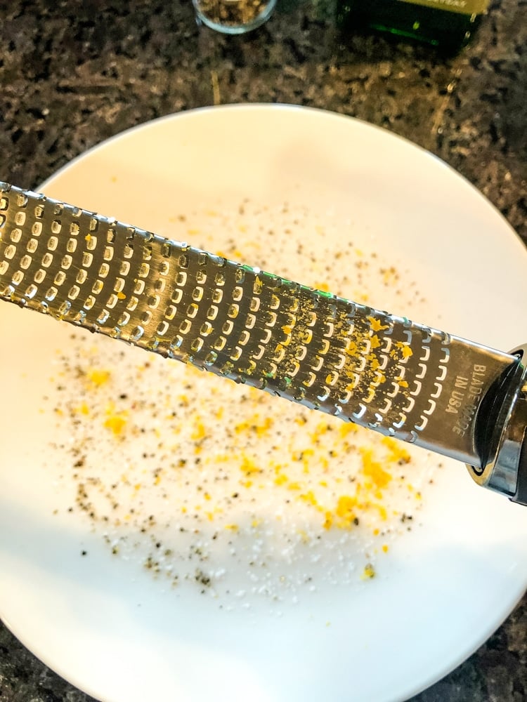 Microplane Zesting Lemon