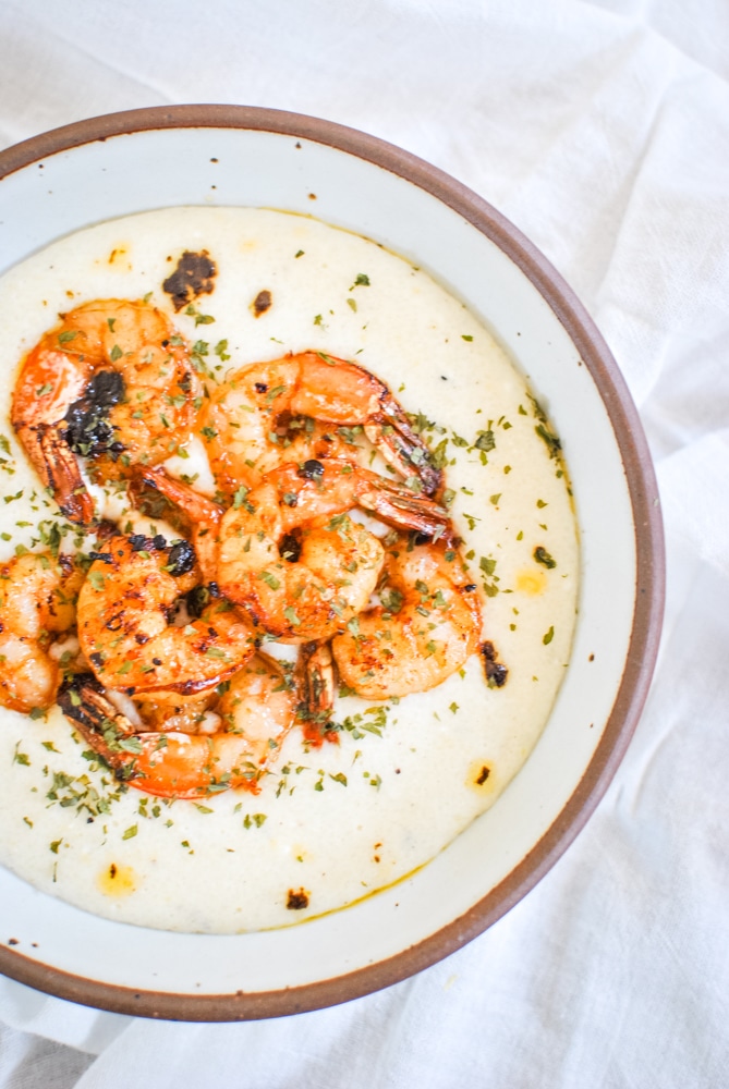 Easy Shrimp and Grits Recipe with Bacon