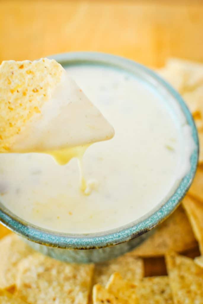 Quick and Easy White Queso Dip