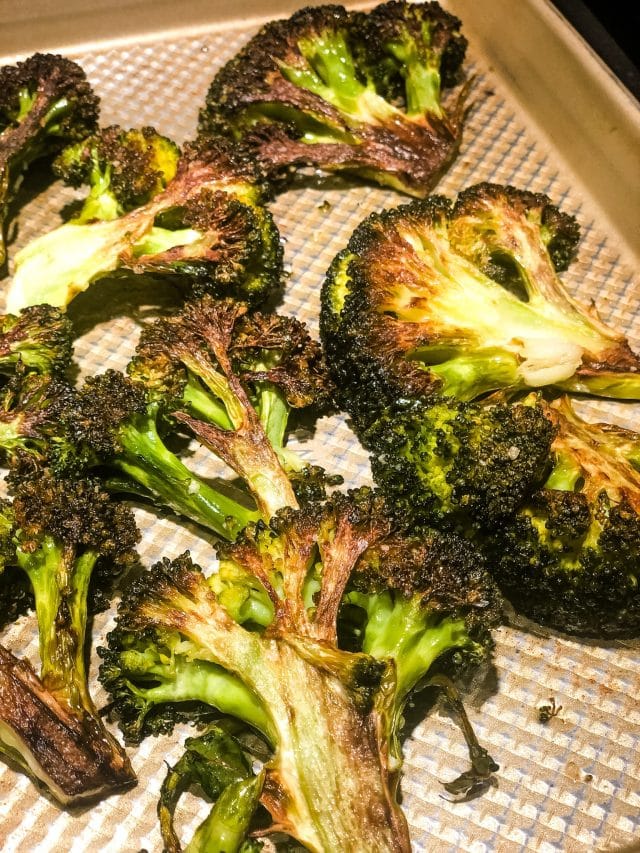 sheet pan roasted broccoli