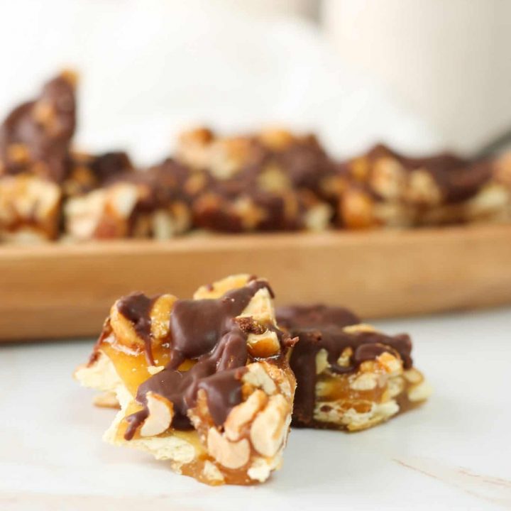 Christmas Crack with Peanuts