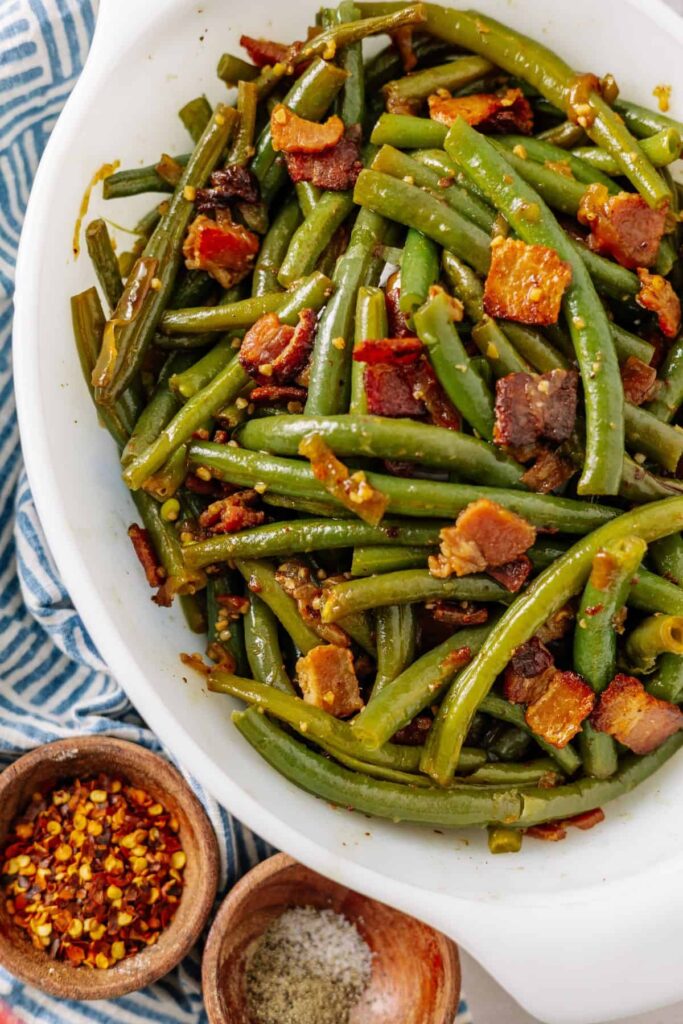 crock pot southern green beans with bacon