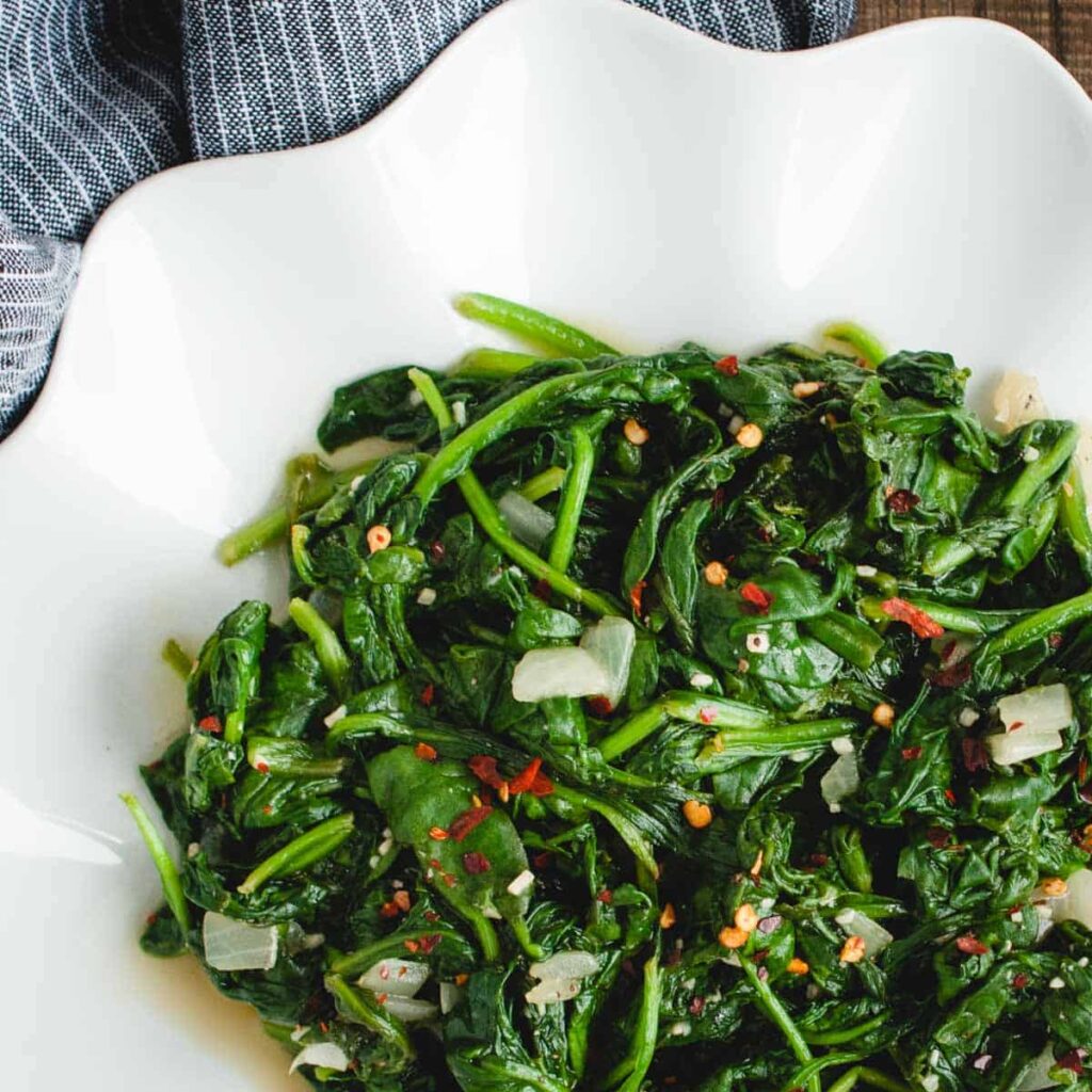 sauteed spinach with garlic and onions