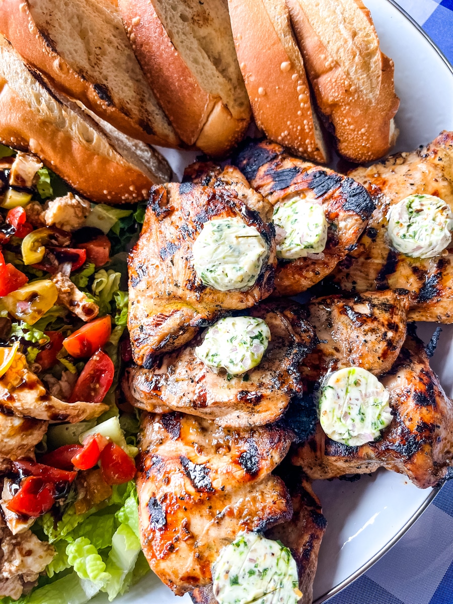 Best Grilled Steakhouse Marinated Chicken Recipe - Sweetpea Lifestyle