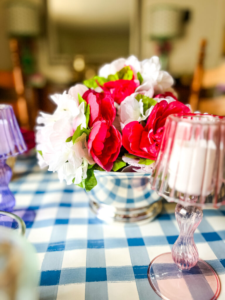 patterned tableclothe with flowrs