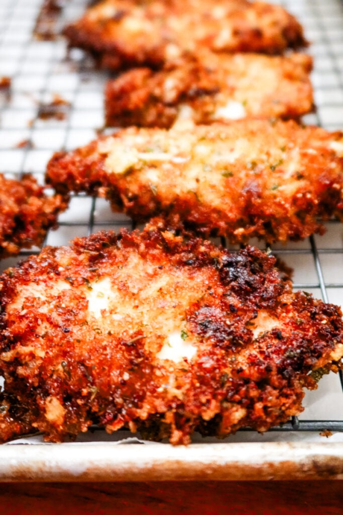 crispy chicken cutlets made on the stove top